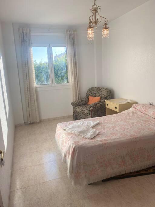Adra Apartment 2Nd Line To Sea Exterior photo